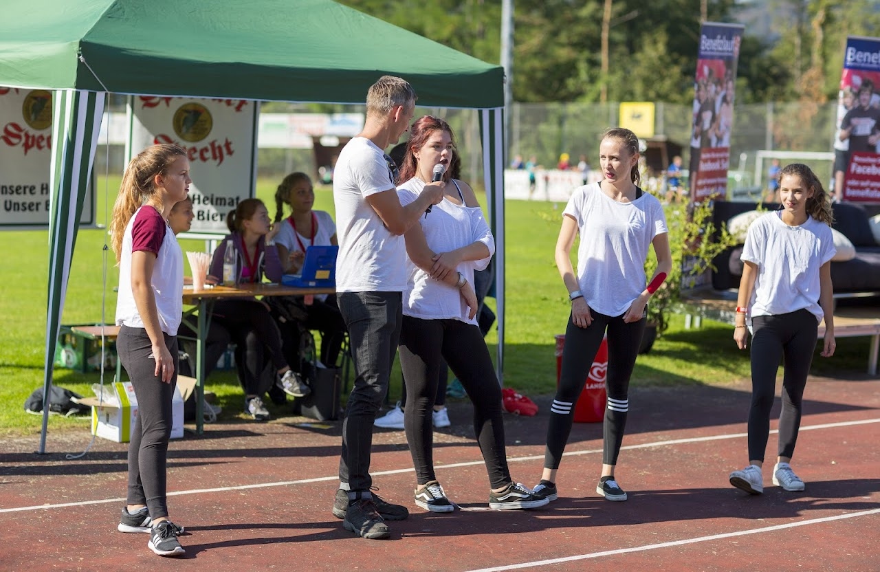 Bild vom 9. Benefizlauf im Jahr 2016. Dies ist das 114. Bild.